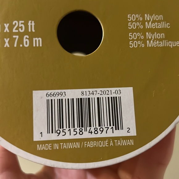 Gold Wire Ribbon 2.5 in x 25 ft NWT - Picture 5 of 5